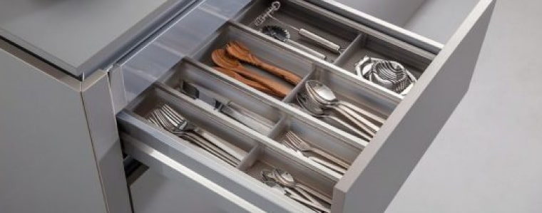 https://www.handlesandmore.com.au/wp-content/uploads/2023/02/cutlery-storage-1.jpg